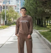 Polera cuello redondo essentials topo | Hombre - Imagen 3