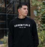 Polera cuello redondo essentials negro| Hombre