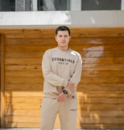 Polera cuello redondo essentials beige | Hombre - Imagen 3