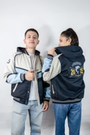 Casaca de promoción con corte blanco y azul