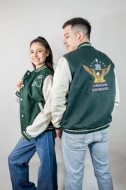 Casaca de promoción sin corte verde oscuro