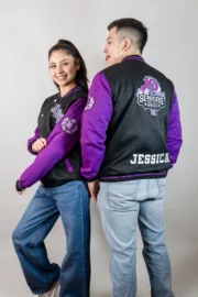 Casaca de promoción sin corte morado / negro