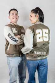 Casaca de promoción sin corte beige