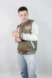 Casaca de promoción sin corte beige - Imagen 2