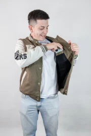 Casaca de promoción sin corte beige - Imagen 4