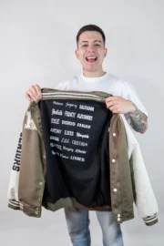 Casaca de promoción sin corte beige - Imagen 7